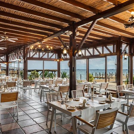 Merit Royal Premium Hotel Casino & Spa Karavas  Exterior photo