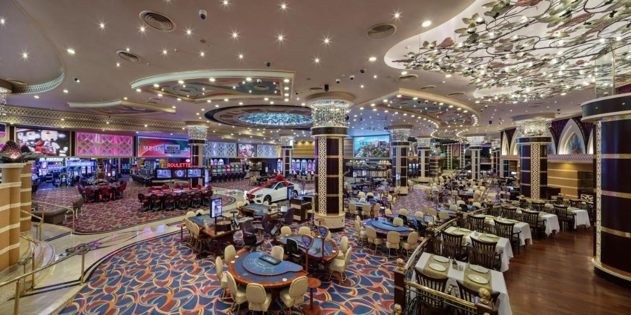 Merit Royal Premium Hotel Casino & Spa Karavas  Exterior photo